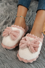 Load image into Gallery viewer, Fushia Bow Plush Winter Slipper
