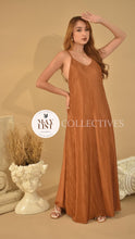 Load image into Gallery viewer, Annika Maxi Dress
